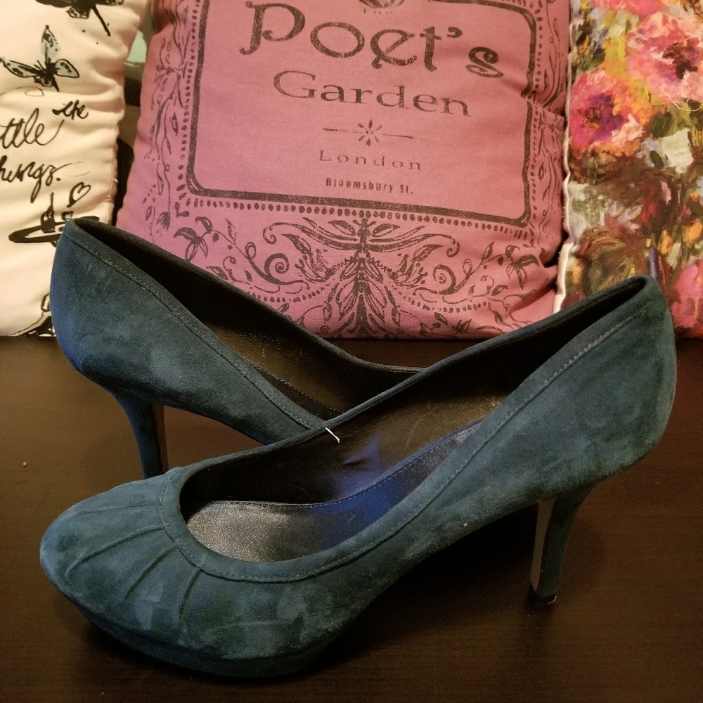 Nine West Teal Heels - Picture 3 of 6